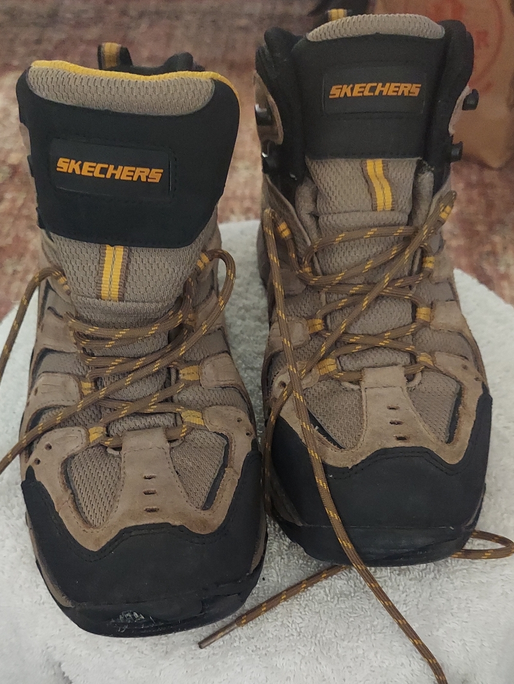 Skechers Men's Tan, Black & Yellow Trail Boots